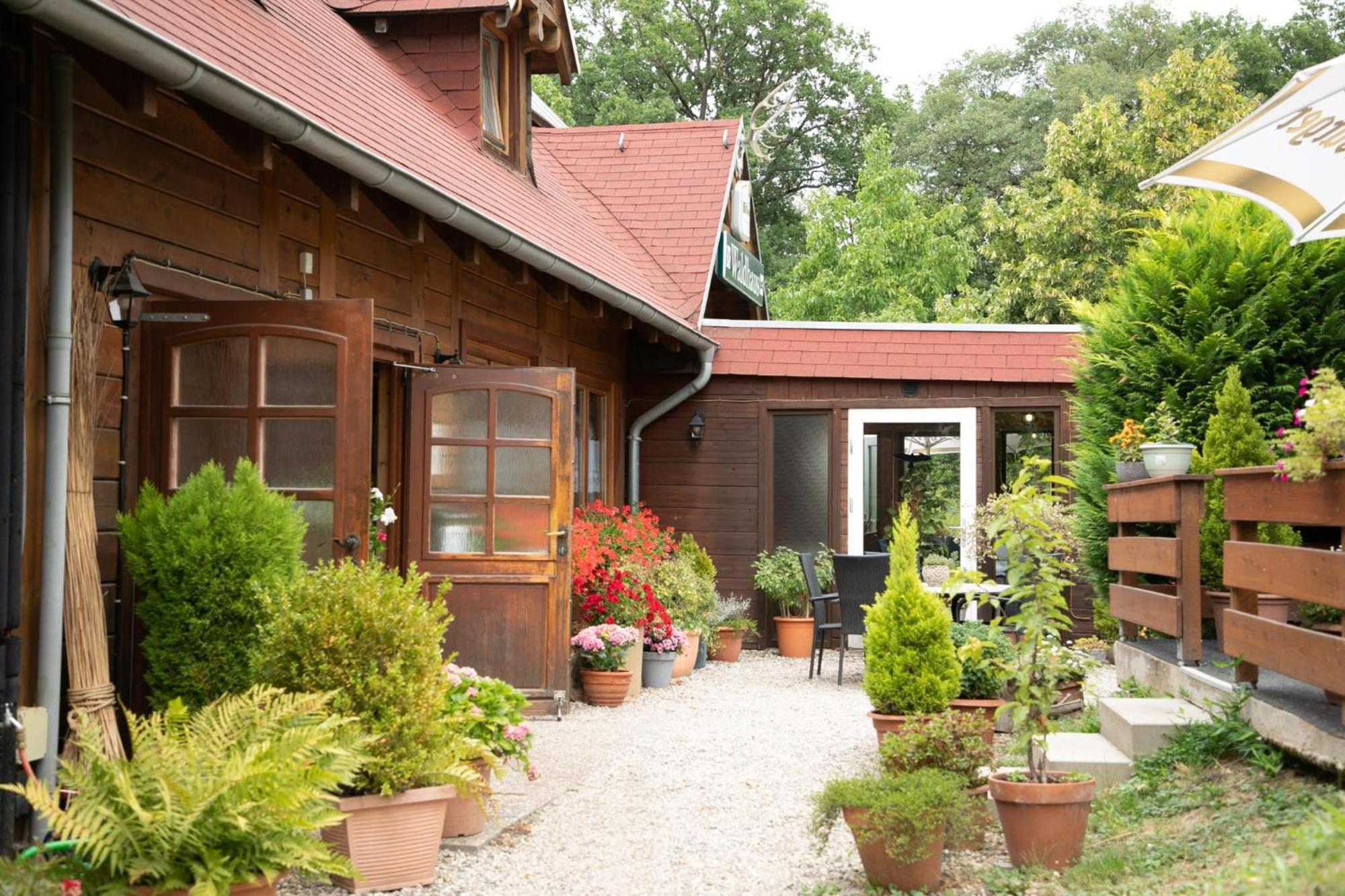 Hotel Waldhaus Lahnstein Exterior foto